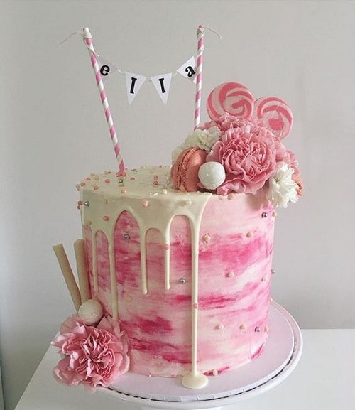 ایده کیک تولد برای دختر خانم جوان